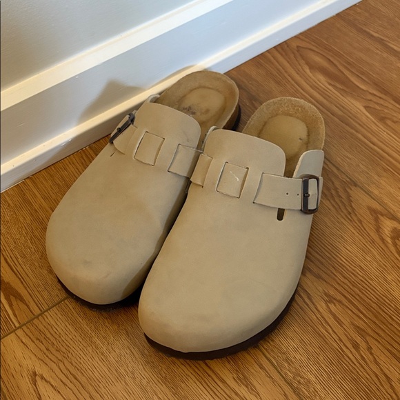 Beige Mule Shoes Men’s 8 Women’s 10 - Picture 2 of 4